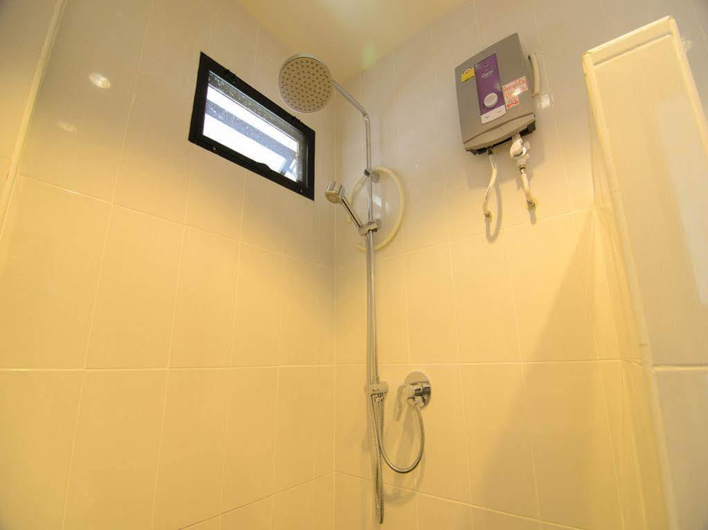 פרה נאקון סי איוטאיה Ban U Thong Accommodations מראה חיצוני תמונה